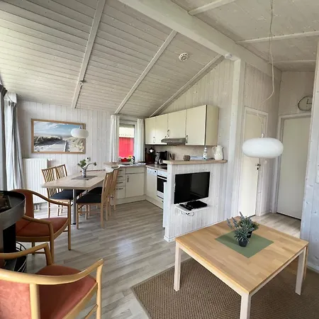 Strandpark 13 펜션 그로미츠